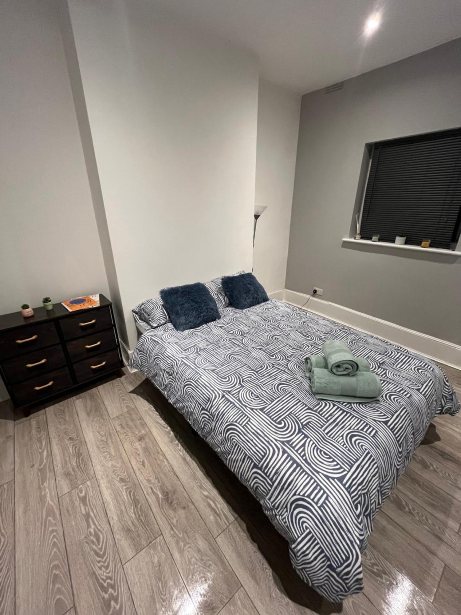 Super Central 2 Bed Flat Лондон Экстерьер фото