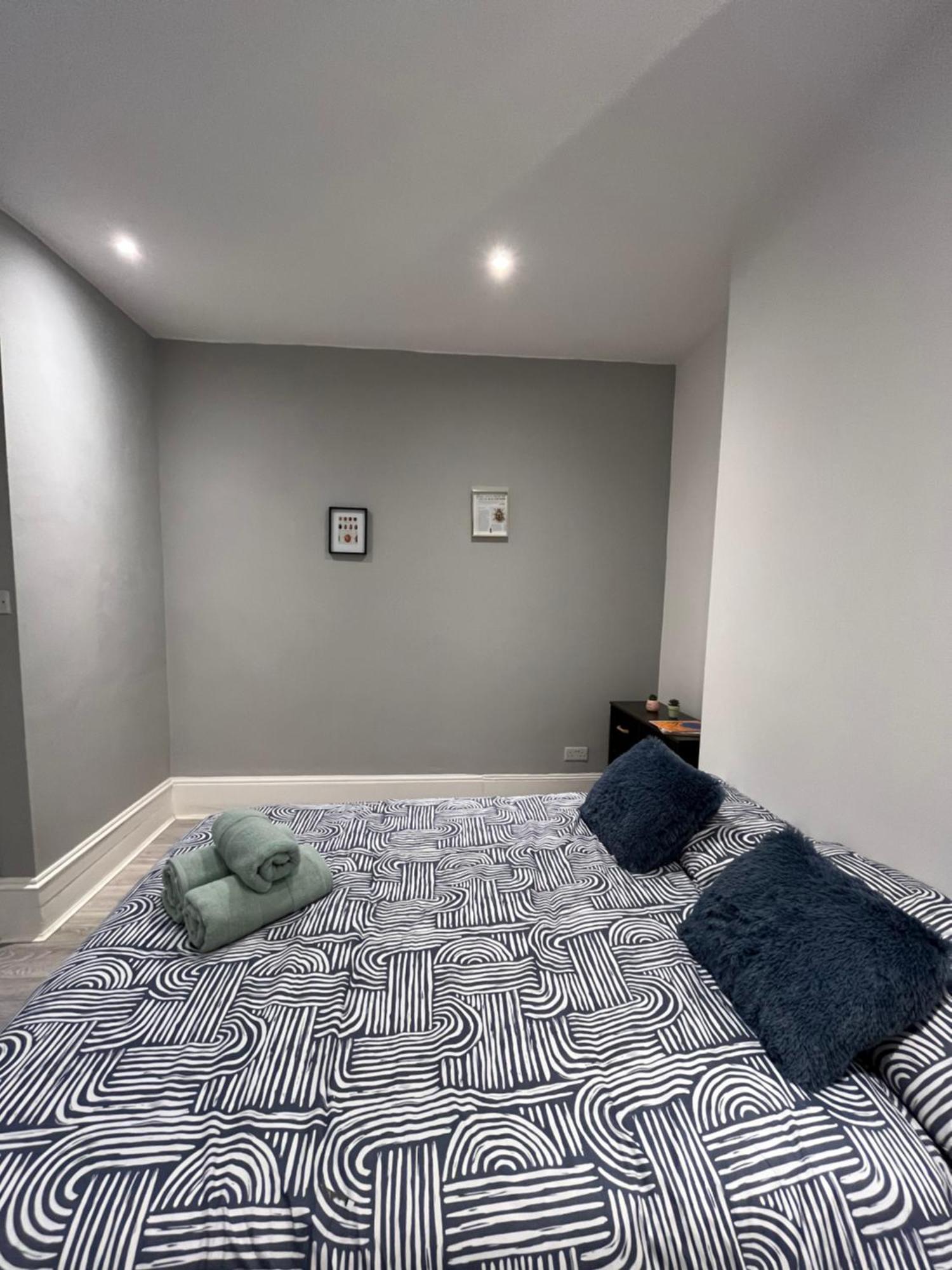 Super Central 2 Bed Flat Лондон Экстерьер фото